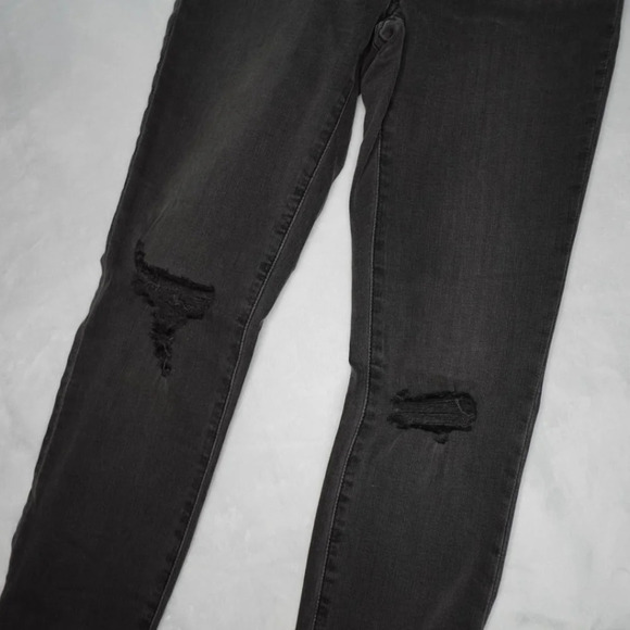 Madewell Curvy High Rise Skinny Jeans - Picture 4 of 8